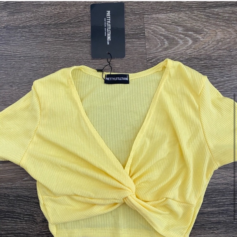 PRETTY LITTLE THING YELLOW RIBBED CROP